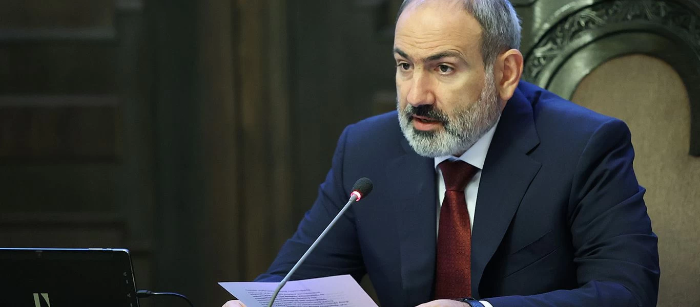 Νικόλ Πασινιάν: Μετά την βαριά ήττα στο Ναγκόρνο-Καραμπάχ παραδίδεται άνευ όρων σε Τουρκία-Αζερμπαϊτζάν